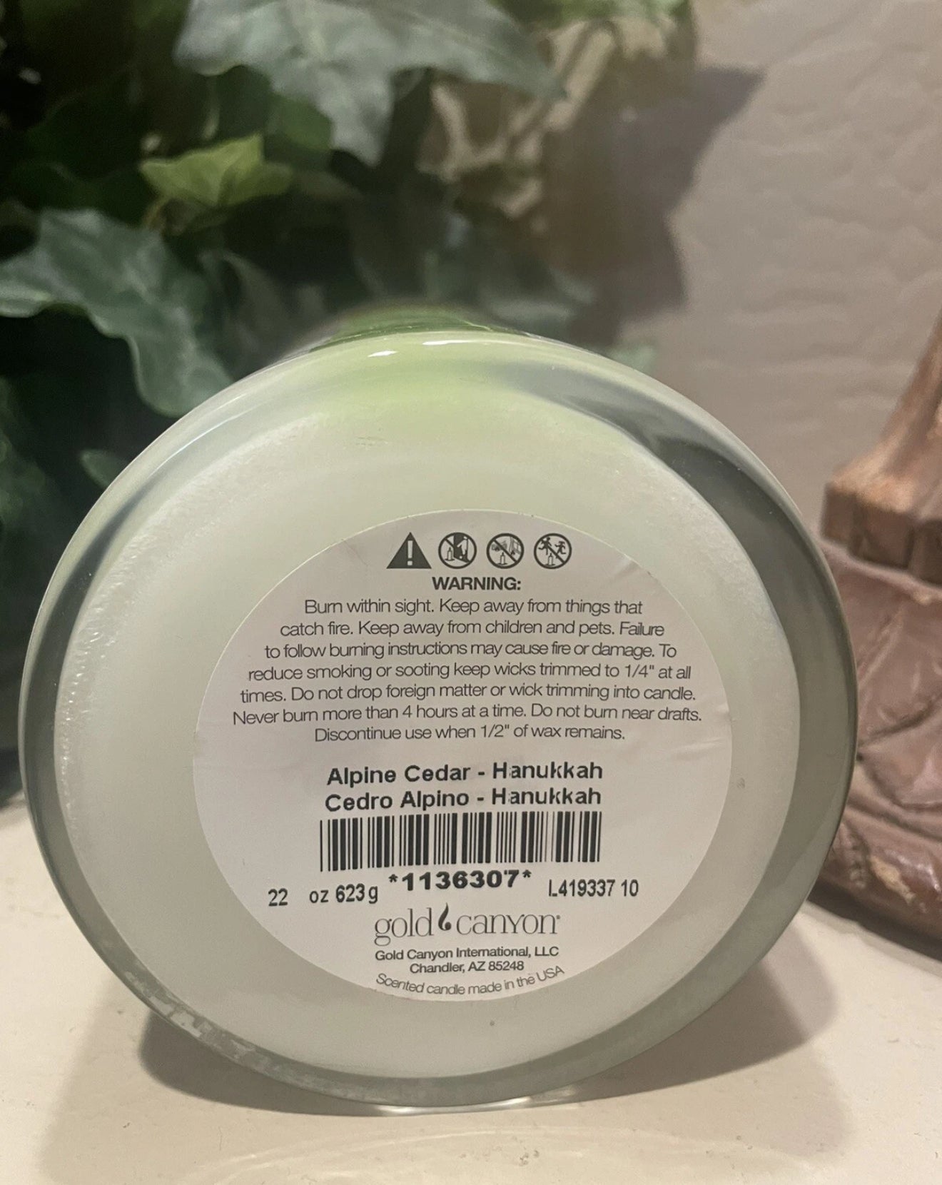 Alpine Cedar 22oz Gold Canyon Candle