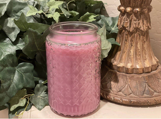 Sweet Pea 26oz Gold Canyon Candle