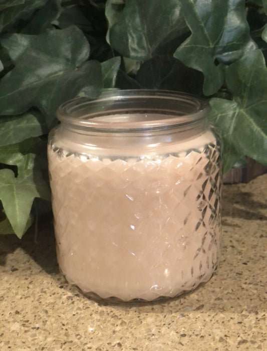 Coconut Angel Food Cake 16oz Gold Canyon Candle